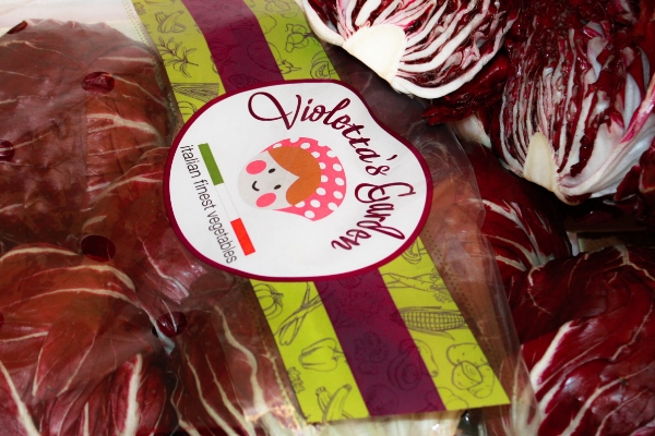 Picture of a Radicchio in a box